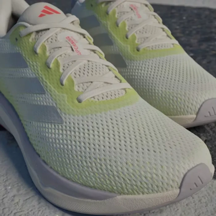 adidas Supernova Stride off white/silver metallic/pulse lime (Damen)