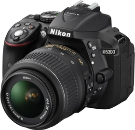 Nikon D5300 schwarz mit Objektiv AF-S DX 18-55mm 3.5-5.6 G II VR