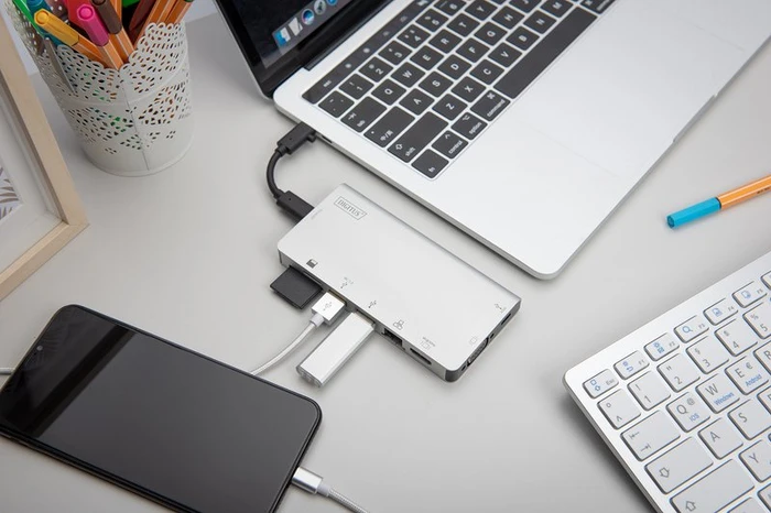 Digitus Multiport Travel Dock silber, USB-C 3.0 [Buchse]