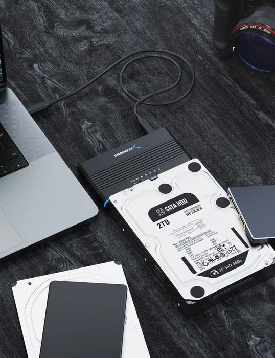 Sabrent PCIe NVMe + 2.5/3.5" SSD/HDD Converter, M.2 Dockingstation mit Klon-Funktion, USB-C 3.1