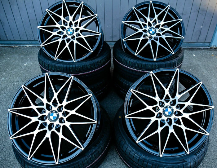 Axxion Competition AX9 9.0x21 5/112 ET35 (verschiedene Farben)
