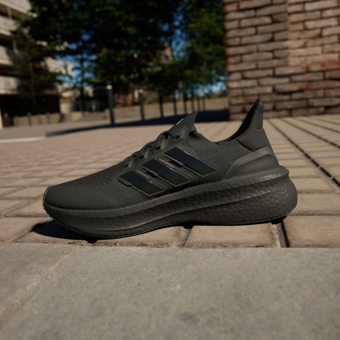 adidas Ultraboost 5 core black