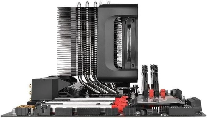 Thermaltake Riing Silent 12 Pro Red