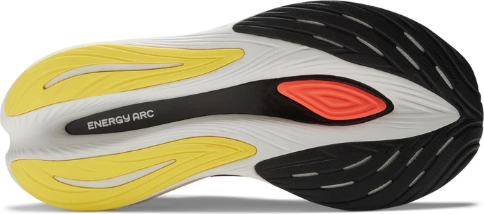 New Balance FuelCell SuperComp Trainer black/black metallic/neon dragonfly (Herren)