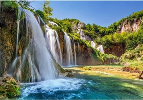 Castorland Land of the Falling Lakes