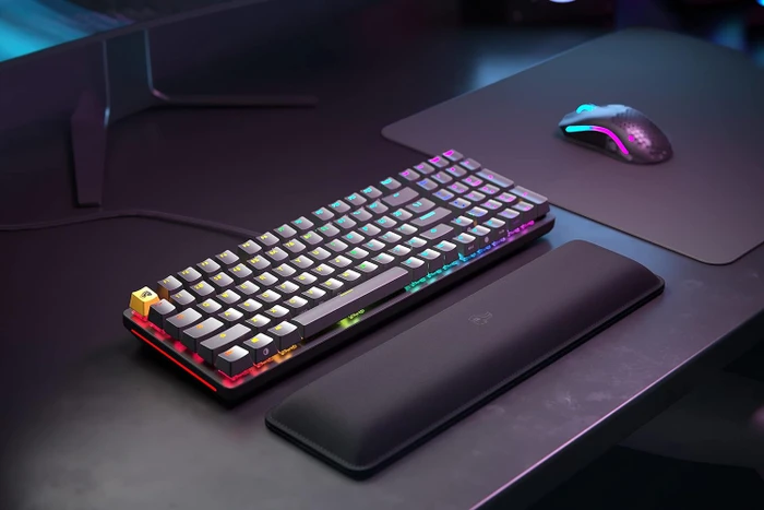 Glorious GMMK 2 Full Size, 96%, schwarz, LEDs RGB, Glorious Fox Linear, USB, FR