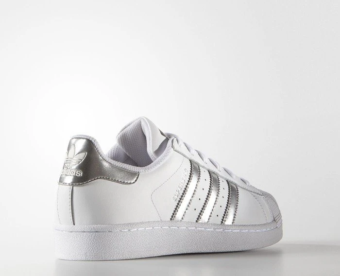 adidas Superstar white/silver metallic/core black (Damen)