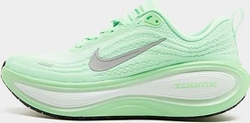 Nike Vomero Plus white/illusion green/cucumber calm/metallic silver (Damen)