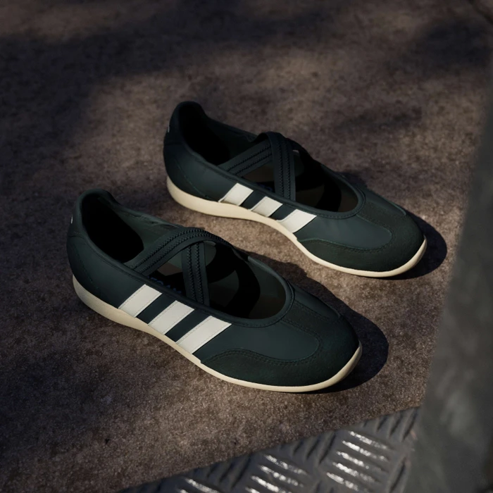 adidas Barreda Mary Jane aurora ivy/off white/warm vanilla (Damen)