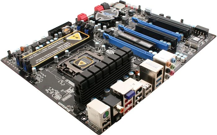 Sapphire Pure Black P67 Hydra (Intel 1155)