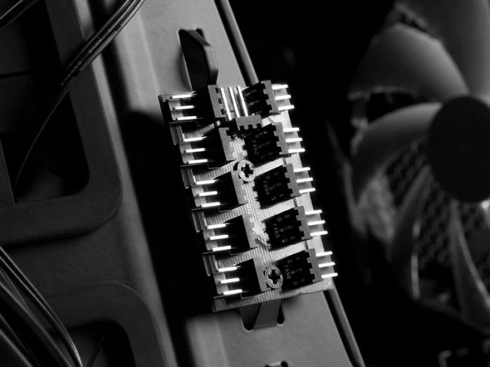 NZXT H630 schwarz, schallgedämmt