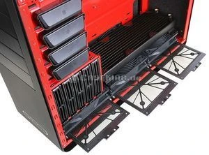 SilverStone Fortress FT02 schwarz/rot, Acrylfenster