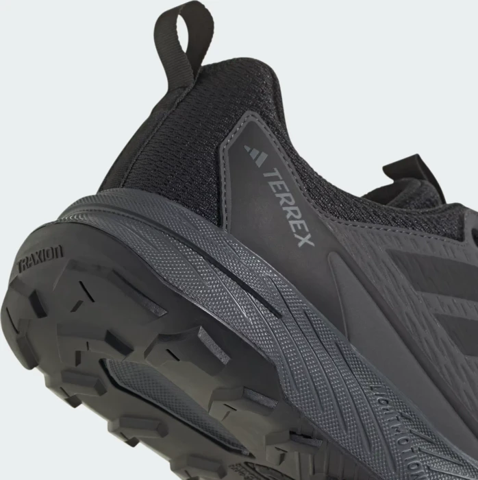 adidas Tracefinder core black/grey six (Herren)