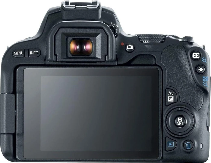 Canon EOS 200D schwarz mit Objektiv EF-S 18-55mm 4.0-5.6