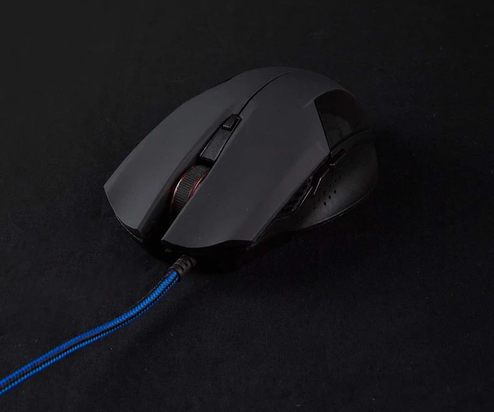 Nedis Gaming Mouse und Mousepad Set, schwarz, USB