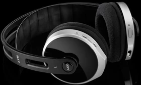 AKG K915