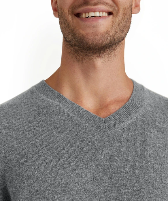 Falke Luxury V-Ausschnitt Pullover light greymel. (Herren)