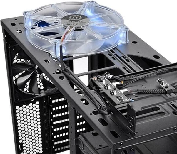 Thermaltake Core V71 Power Cover Edition, Acrylfenster