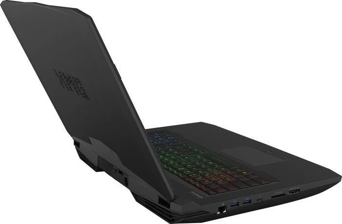 Schenker XMG U716-hzp, Core i7-6700, 16GB RAM, 250GB SSD, 1TB HDD, GeForce GTX 980, DE