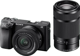 Sony Alpha 6400 A mit Objektiv E PZ 16-50mm 3.5-5.6 OSS und E 55-210mm 4.5-6.3 OSS