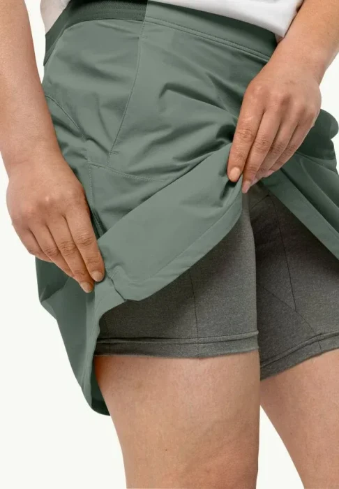 Jack Wolfskin Hilltop Trail Skort kurz picnic green (Damen)