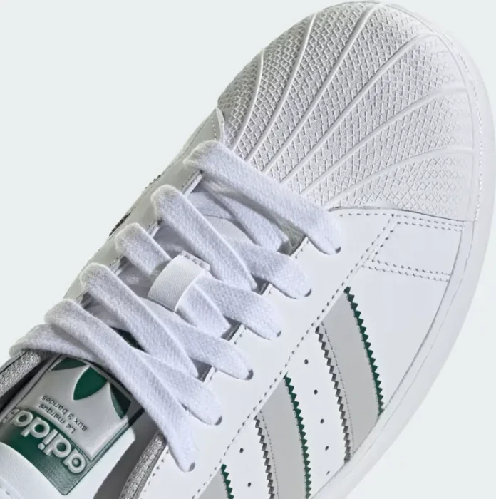 adidas Superstar XLG cloud white/grey two/collegiate green (Herren)