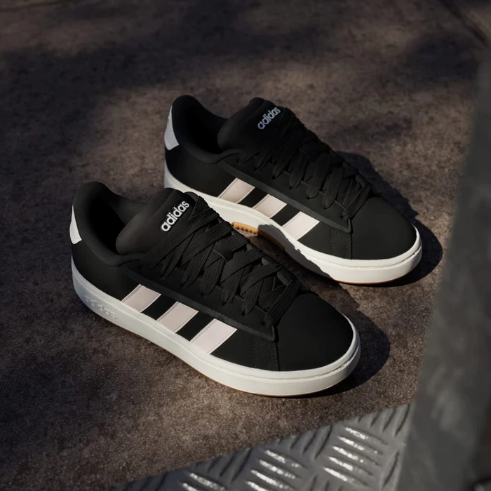 adidas Grand Court Alpha core black/wonder quartz/gum (Damen)