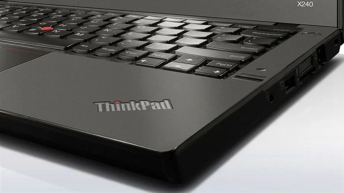 Lenovo ThinkPad X240, Core i3-4010U, 4GB RAM, 500GB HDD, DE