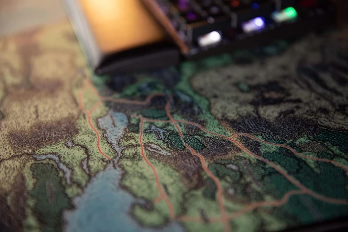 Konix Dungeons & Dragons XXL Faerun Map Mouse Pad, 800x460mm, Motiv blau/grün