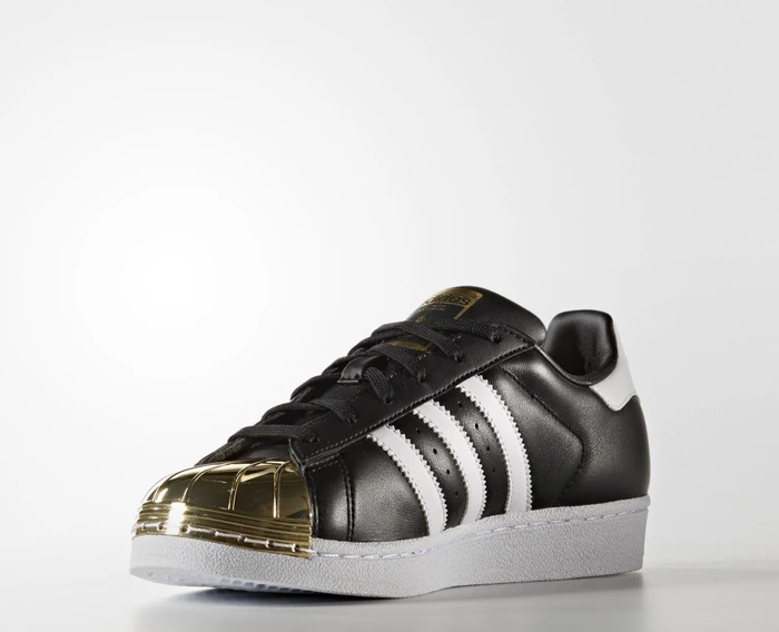 adidas Superstar 80s Metal-Toe core black/footwear white/gold metallic (Damen)