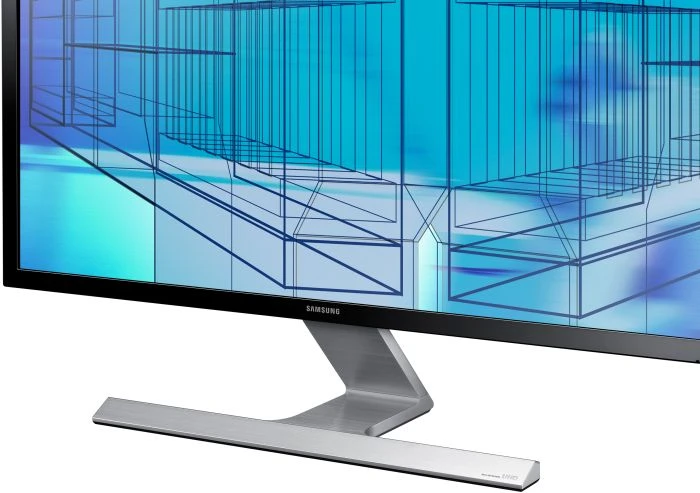 Samsung UD590, 28"
