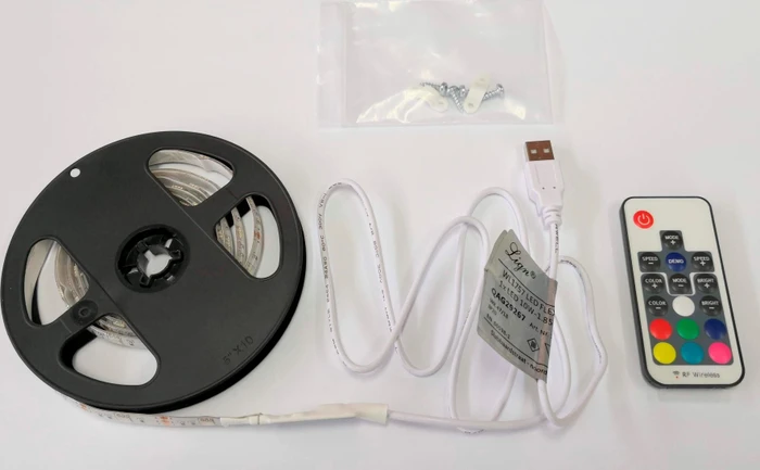 Parisot Set-Up Gaming Tisch Schreibtisch mit LED-Beleuchtung 131x67cm Carbon/Carbon