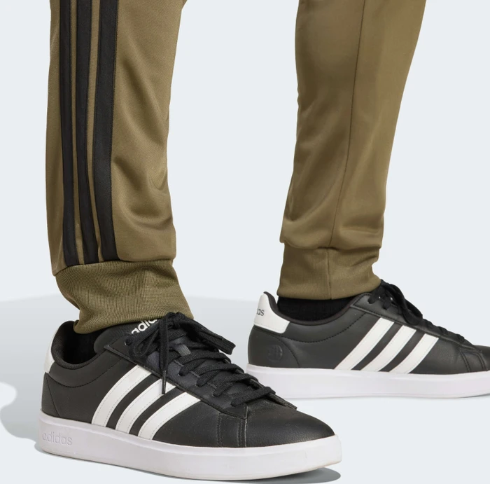 adidas Basic 3-Streifen Tricot Trainingsanzug olive strata (Herren)