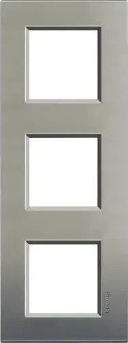 Bticino Livinglight Abdeckrahmen 3-fach, avenue