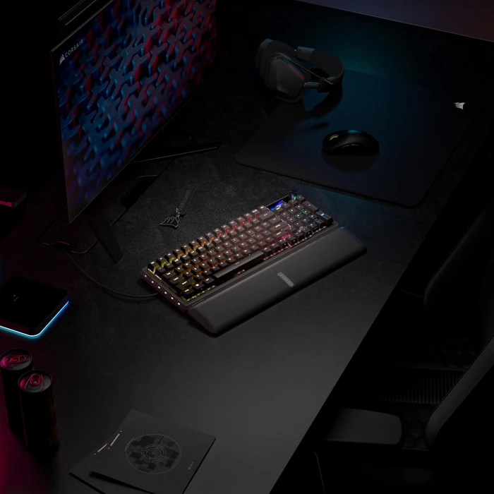 Corsair Vanguard PRO 96 Hall Effect, schwarz, LEDs RGB, Corsair MGX Hyperdrive, USB, US