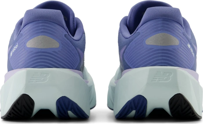 New Balance FuelCell Rebel v5 fairweather blue/glint blue (Damen)