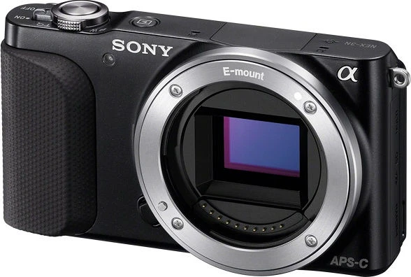 Sony Alpha NEX-3N schwarz mit Objektiv E PZ 16-50mm 3.5-5.6 OSS und E 55-210mm 4.5-6.3 OSS