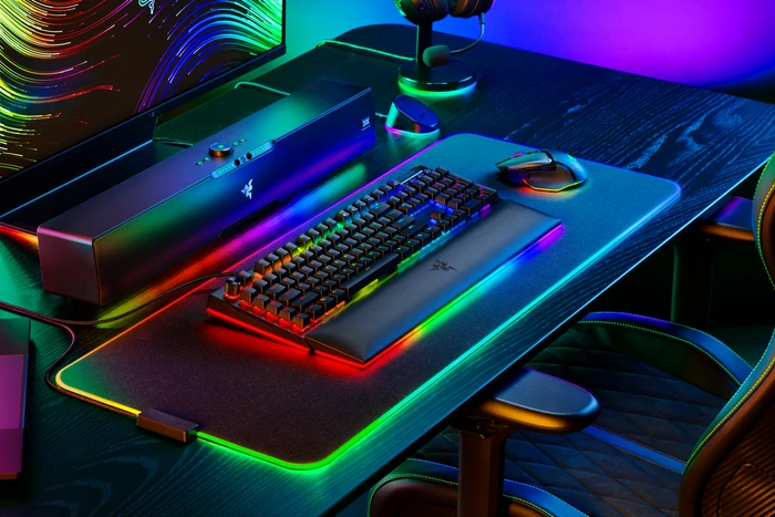 Razer BlackWidow V4 Pro, Razer YELLOW Linear Gen-3, USB, FR