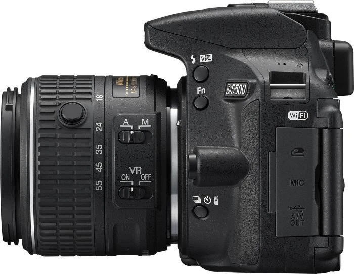 Nikon D5500 schwarz mit Objektiv AF-S DX 18-55mm 3.5-5.6 G II VR