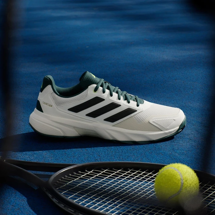 adidas CourtJam Control 3 off white/silver metallic/aurora ivy