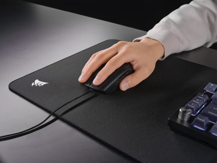 Corsair M55 Lightweight Gaming Mouse, schwarz, USB