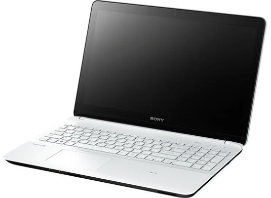 Sony Vaio Fit 15E, weiß, Pentium 987, 4GB RAM, 500GB HDD, GeForce GT 740M, DE
