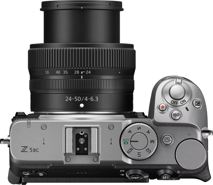 Nikon Z 5IIC silber mit Objektiv Z 24-50mm 4.0-6.3