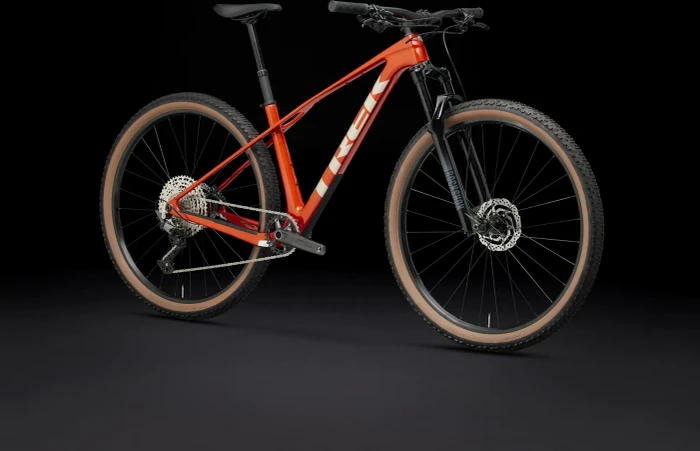 Trek Procaliber 9.5 Gen 3 lava Modell 2025