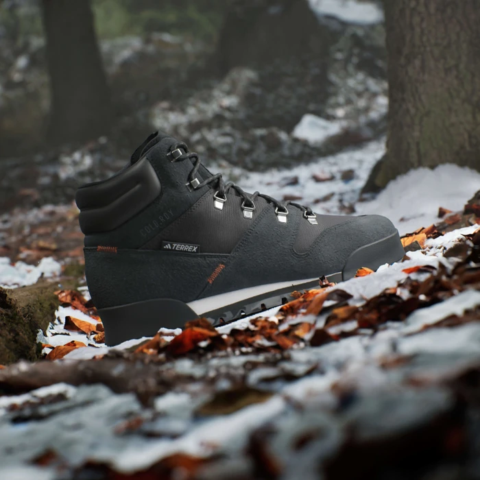 adidas Terrex Snowpitch Cold.RDY core black/semi impact orange