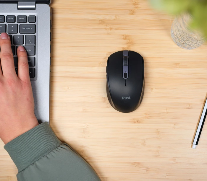 Trust Ozaa Compact Wireless Mouse schwarz, USB/Bluetooth