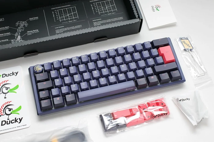 Ducky One 3 Mini, Cosmic Blue, PBT, LEDs RGB, MX SILENT RGB RED, USB, UK