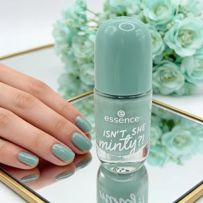 Essence gel nail colour Nagellack 40 isn't she minty?!, 8ml