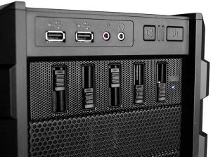 NZXT Sentry Mesh, 5.25" Lüftersteuerung 5-Kanal