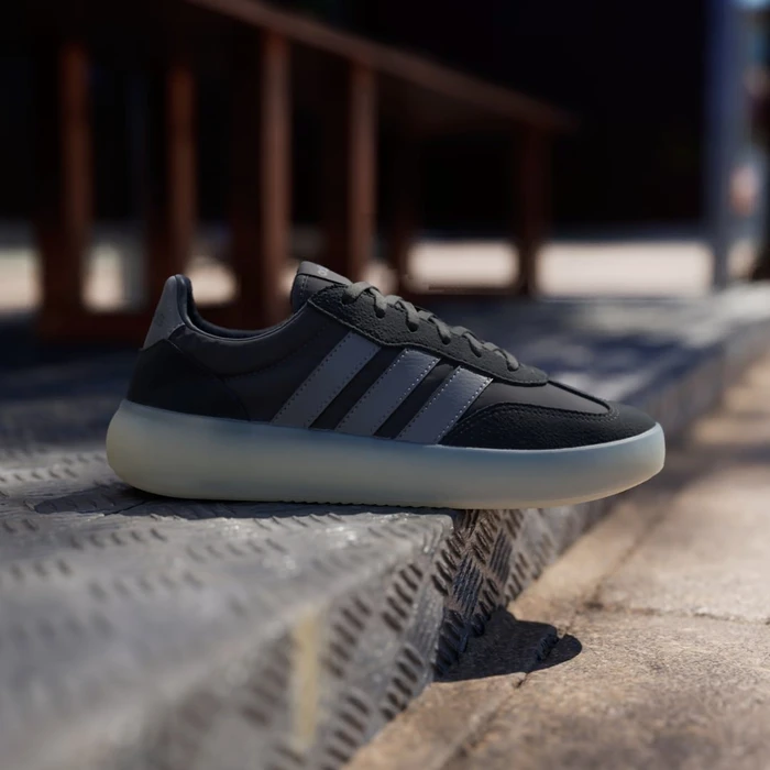 adidas Barreda Decode core black/iron metallic/carbon (Damen)